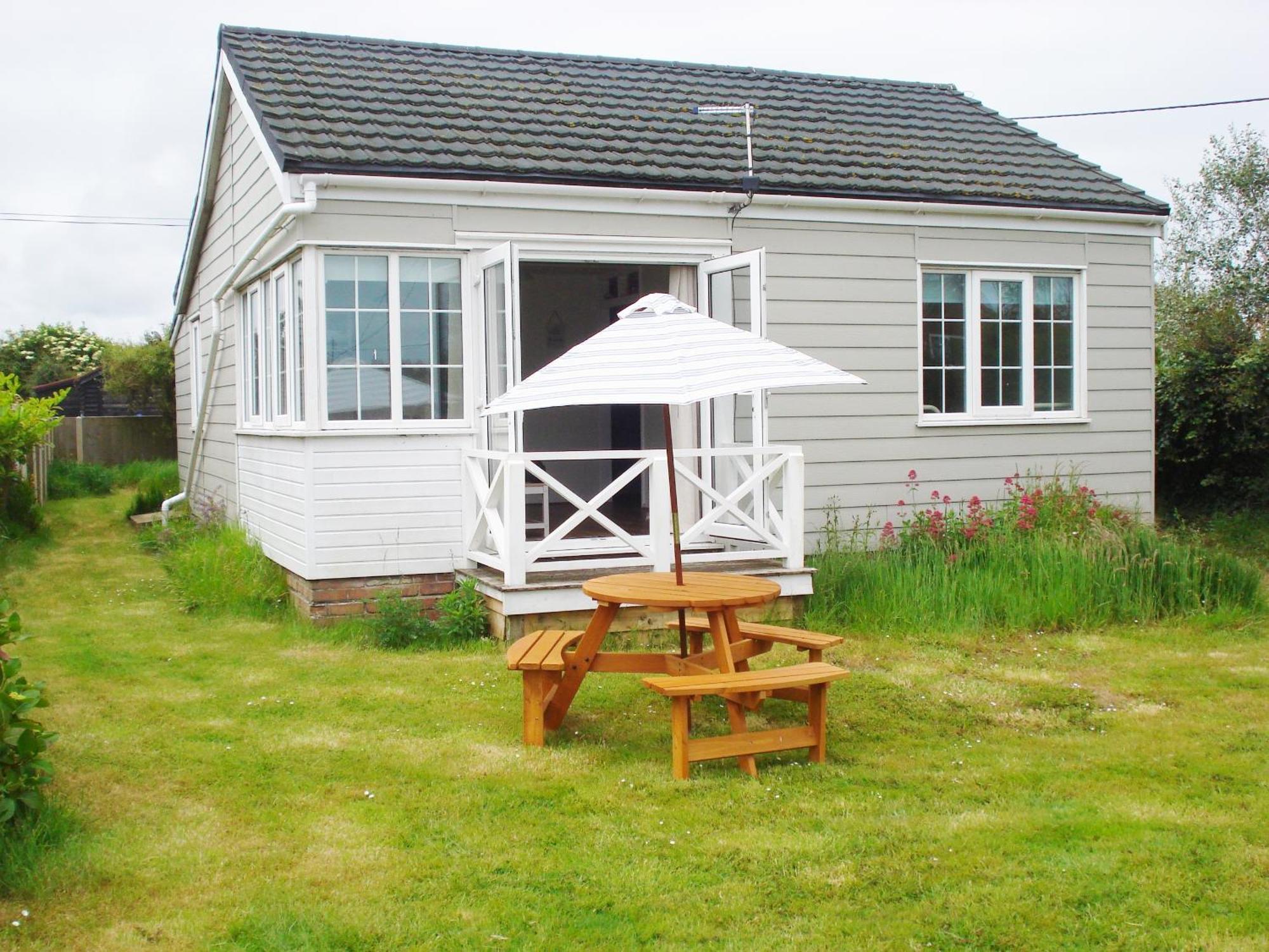 Hydaway Villa Bacton  Екстериор снимка